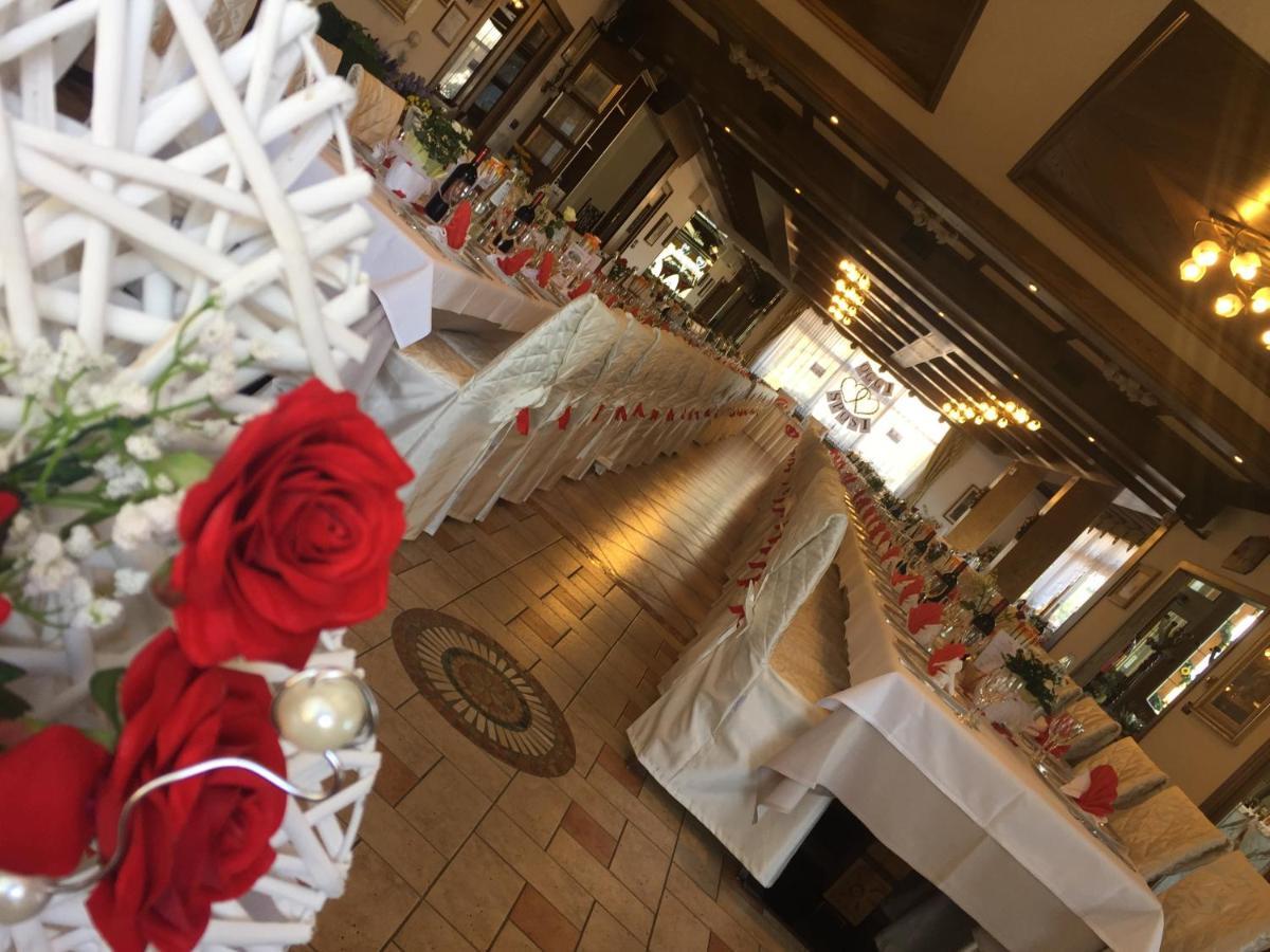 Hotel Ristorante Scoiattolo Sporminore Экстерьер фото